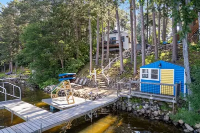 Image de Sunsets on Sibley Lake\nBeautiful Lakehome in the heart of cabin country!