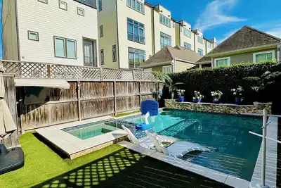 Image de Family-friendly hidden gem w/ pool oasis! Perfect location, close to everything!