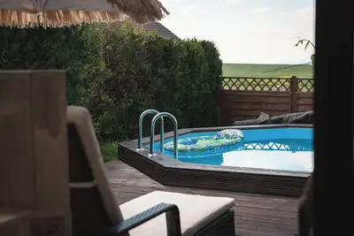 Image de Traumhafte Ferienwohnung zum See. Mit Pool, Whirlpool, Sauna und Outdoor-kĂĽche