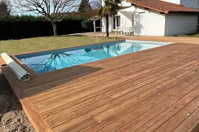 Image de Villa avec piscine chauffée près lac et plage - 5 chambres