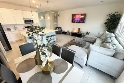 Image de Villa Near Disney | Pool, Mini Golf, Gym & Arcade