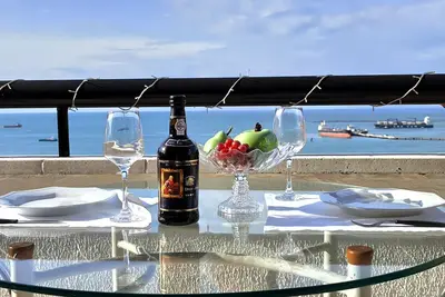 Image de Flat Frente Mar com Terraço // Front Sea View Apartment with Terrace