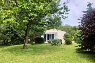 Image de Maison Avec Grand Jardin, à Proximité des Plages de La Perroche et La Remigeasse