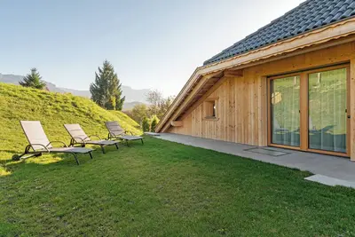 Image de Appartement \"Chalet Roderer\" avec vue sur les montagnes, terrasse privée et Wi-Fi