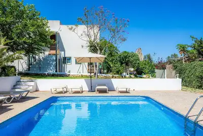 Image de Maison de vacances 'Finca Blanca' avec piscine partagée, Wi-Fi et climatisation