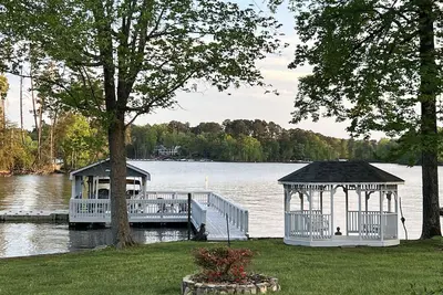 Image de Dock Holiday - beautiful views on Badin Lake