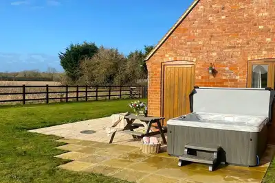 Image de Inglenook Barns - two pet-friendly barn conversions with hot tubs