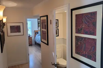 Image de Spend the summer in Sonoma. Walk to Plaza 3 beds 3. 5 baths - Monthly Rentals