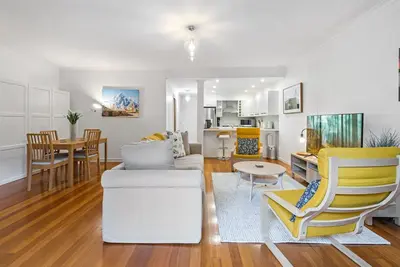 Image de Perfect 2-Bed Inner-City Home with Pool & Bbq Area