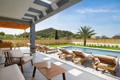 Image de The Ixian Memory bringing luxury into nature.