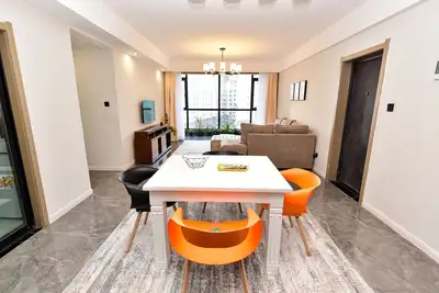 Image de Cozy and spacious family-friendly apartment overlooking Nairobi National Park