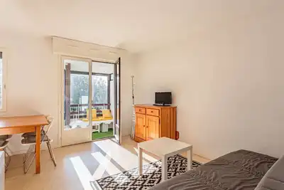 Image de Appartement Ă Anglet : proche commerces, plages, et nature, avec parking et loggia