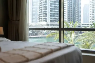 Offer! 50% Off! A chic flat that sleeps 4!
