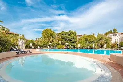 Image de \"Maison Azur\" Presqu’île de Giens Plage de la Badine, Piscine-Climatisation-Wifi