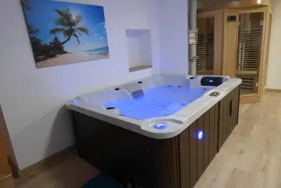 Image de L'escape secrète Spa / Sauna privatif en couple ou en famille
