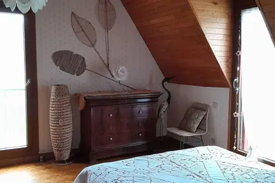 Image de Maison avec piscine sur un vaste terrain face au château de Beynac