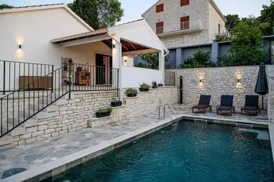 Image de Contemporary Seafront Villa
