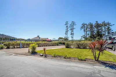 Image de Dog Friendly, Available with 50amp, 30amp, Water and Sewer hook up's, WiFi