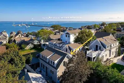 Image de Luxury Chateau West End, Walkable, Kiehl's, Sonos, Private Outdoor Entertaining