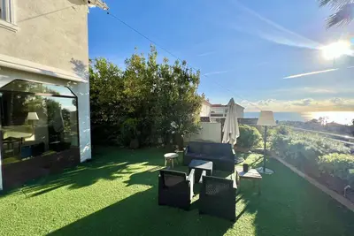 Image de Golfe Juan - Villa 4 personnes - Vue mer - Jardin