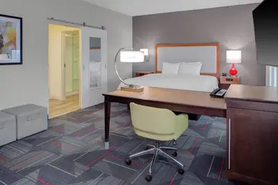Image de Casino, Culture & Comfort: Columbus Stay w\/ Pool | Free Breakfast & WiFi