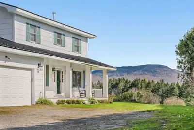 Image de Epic Views! Idlewild House 4 Br w Office - Ski Sled Snowshoe 10 min to Stowe