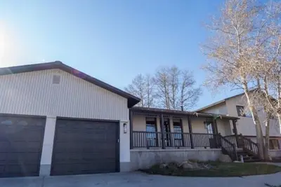 Image de Midway Mountain Haven Retreat