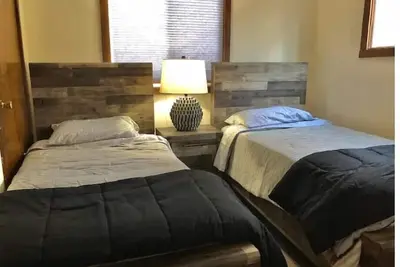 Image de Cozy private Apt w Hunter Mtn view 2 mile to mtn