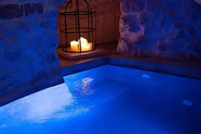 Image de Suite Le Grotte - suite with heated pool and whirlpool