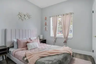 Image de Orlando Luxury Home w/ Pool next to Disney Springs.