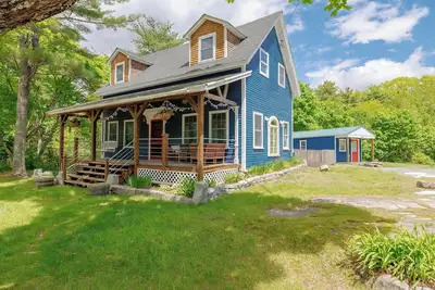 Image de Old Maine style w\/ modern amenities - dog friendly