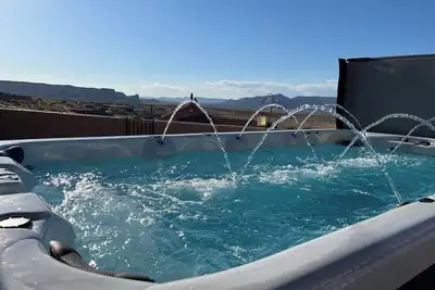 Image de 2 Bedroom Town Home with Unobstructed Views of Lake Powell in Dark Sky Community