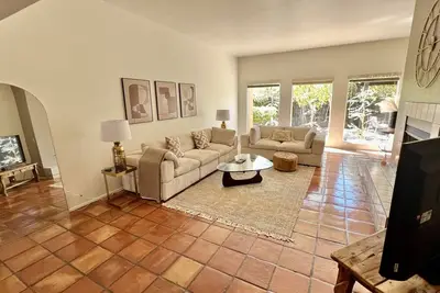 Image de Southwestern style home in Tucson by UofA