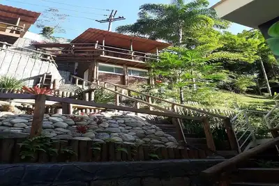 Image de Come and enjoy nature with lots of relaxation in this comfortable property!