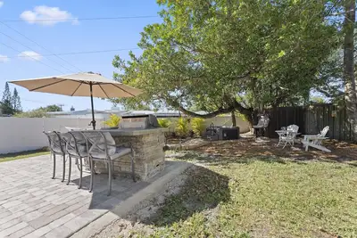 Image de Cocoa Beach Serenity-Walk to Pier-Spa-Pool Table