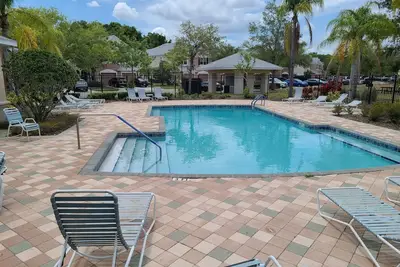 Image de Cozy Townhouse 5 mins from Restaurants & Outlets, 20 mins from Downtown Tampa