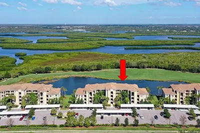 Image de 7015-106 Beautiful 1st floor River Strand condo