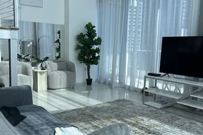 Image de Luxury building with private pools, gym, restaurants. 10 minutes to south beach