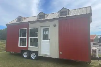 Tiny Home - View of Center Hill Lake