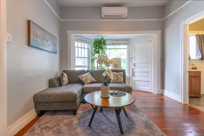 Image de High Ceiling, Cozy 1br in the Central of Pasadena, Walk to Markets and Resturant