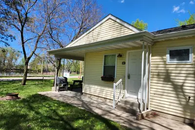 Image de Studio Cottage at Lake Road Campground, near the beautiful Mississippi River.
