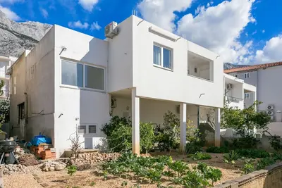 Appartement de deux chambres avec le balcon Tucepi, Makarska (A-22936-a)