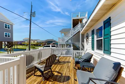 Image de Dog-friendly house with enclosed yard, deck, grill, central Ac & washer/dryer