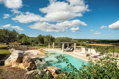 Image de Trulli Villa Sopra i Sassi avec piscine exclusive