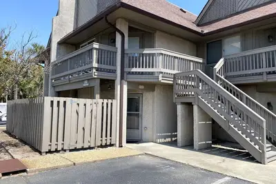 Image de 312 Captain John Fripp - Private Community Pool
