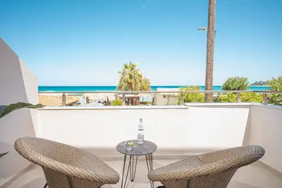Image de Double Sea View Suite - Palm Tree Beach Suites