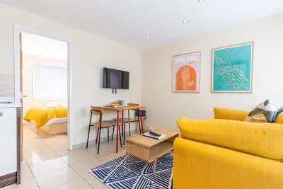 Image de 8 Croft Court, Holiday home Tenby, Sleeps 2, 1 bedrooms, bathrooms