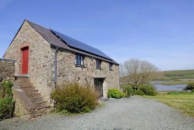 Image de Crabhall Barn, Holiday Property Dale, Sleeps 4, 2 bedrooms, bathrooms