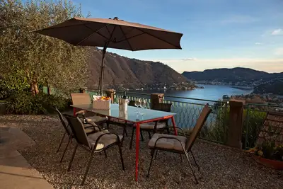 Image de Apartment with fireplace and private terrace overlooking the beautiful panorama
