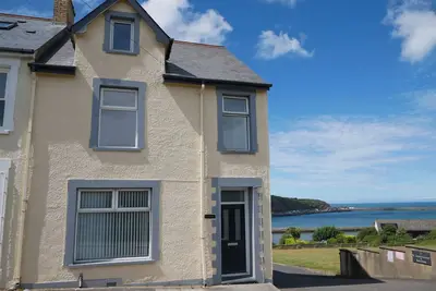 Image de Mowbray House, Holiday Cottage Fishguard, Sleeps 6, 3 bedrooms, bathrooms